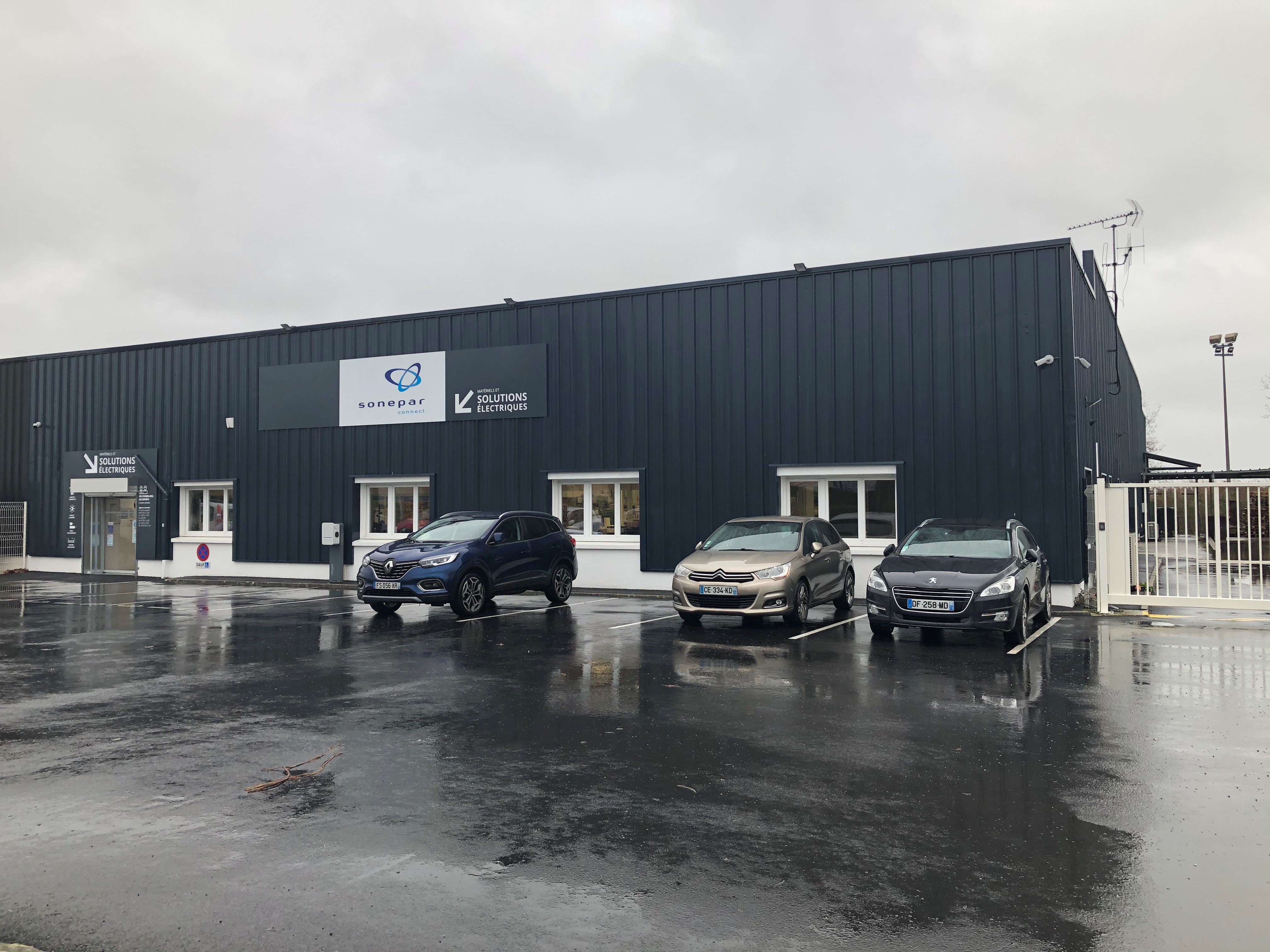 Magasin SONEPAR LAVAL BUFFON